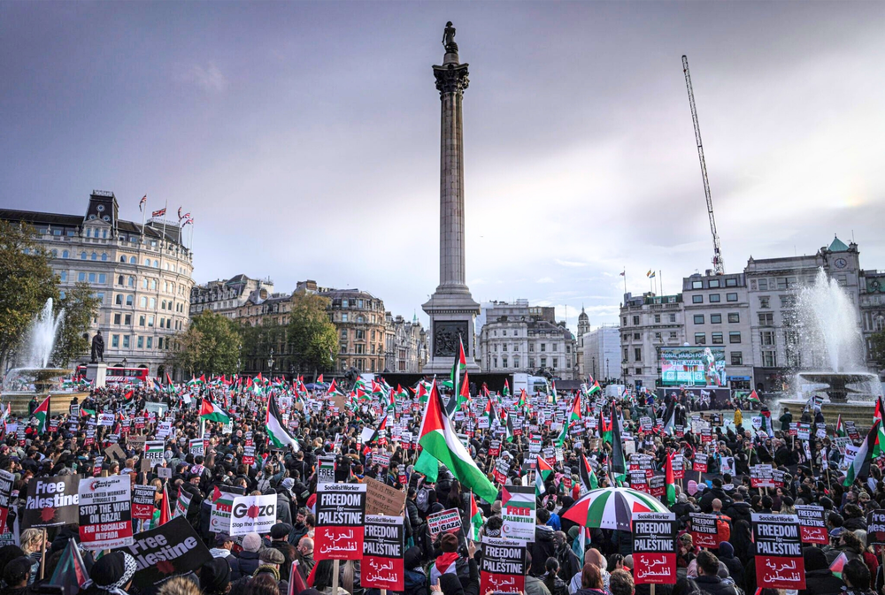 Gaza_-_Stop_the_Massacre_-_Protest_in_Londons_T.original - Brightened