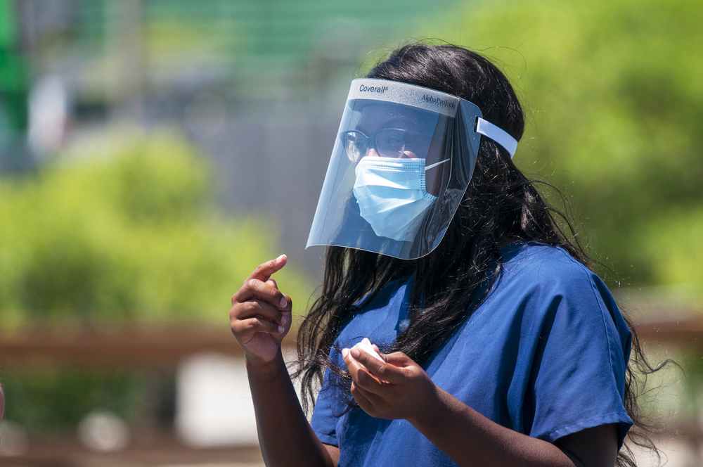 high-court-declares-government-acted-unlawfully-in-its-ppe-procurement_Nurse-in-PPE